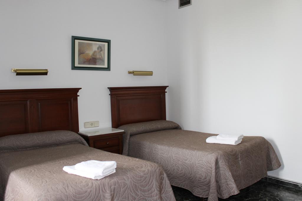 Twin Room,1722289170:JPEG